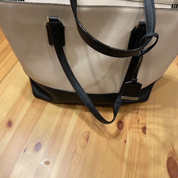 Authentic Kate Spade New York handbag - Picture 2 of 6